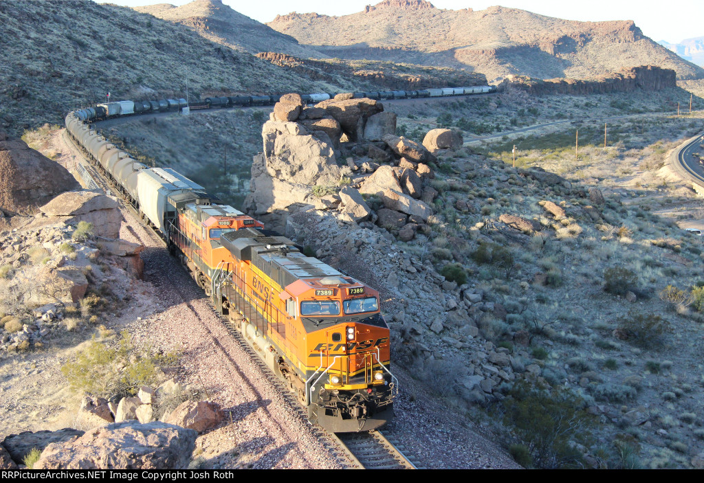 BNSF 7389 & BNSF 1086